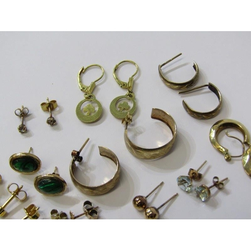 402A - GOLD & YELLOW METAL EARRINGS, various gold and yellow metal earrings, approximately 7 pairs and some... 