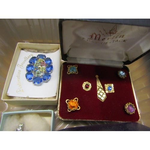 406 - COSTUME JEWELLERY, selection of brooches, stone set tie pins, cuff links and 2 rings