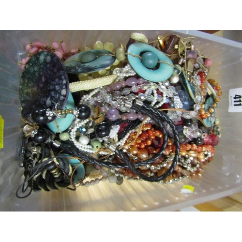 411 - COSTUME JEWELLERY, plastic box containing selection of beaded necklaces, pendants, Omar faux pearls ... 