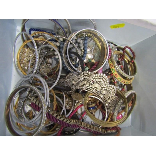 416 - COSTUME JEWELLERY, box containing large selection of bangles, pendant, necklaces, etc