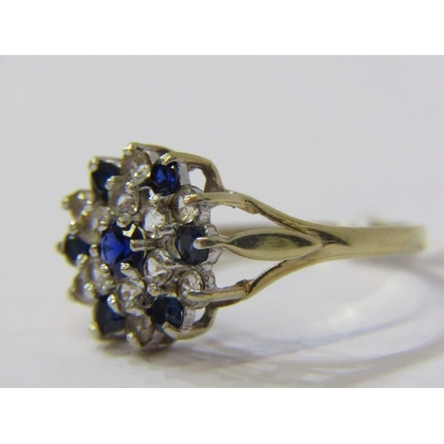 101 - 9ct YELLOW GOLD BLUE & WHITE STONE DRESS CLUSTER RING, size Q