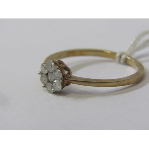 129 - 9ct YELLOW GOLD DIAMOND DAISY CLUSTER STYLE RING, size V/W