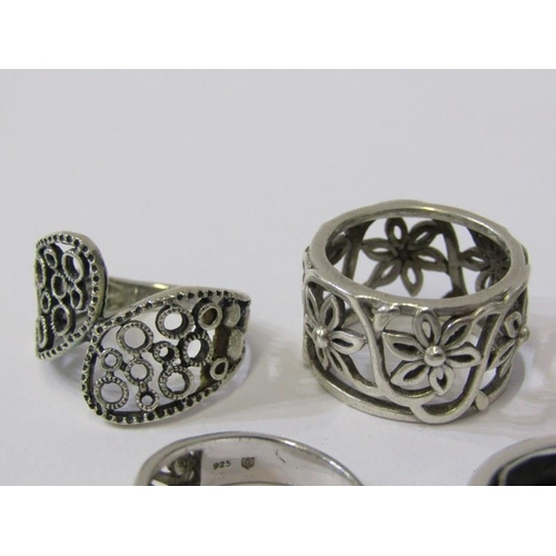 99 - SILVER RINGS, selection of 5 silver rings including flower design, wave design, galloping horses, et... 