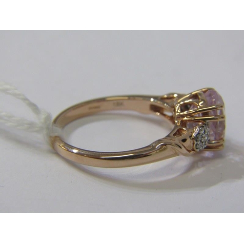 130 - DIAMOND & KUNZITE RING, 18ct yellow gold ring, set a large oval kunzite, flanked by 2 diamonds, size... 