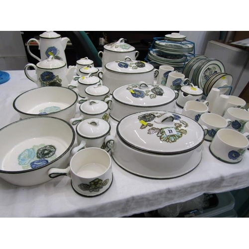 27 - WEDGWOOD DINNERWARE, 