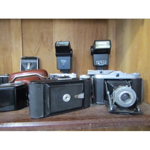 28 - VINTAGE CAMERAS, collection of 16 various cameras to include 2 Coronet Bellows cameras, bakelite Bab... 