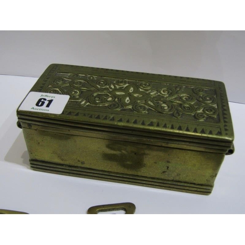 61 - HORSE BRASSES, 5 reproduction horse brasses, together with antique design decorative storage box