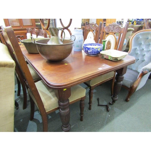 643 - EDWARDIAN MAHOGANY EXTENDING DINING TABLE, on turned legs, 148cm length, together with 4 beige uphol... 