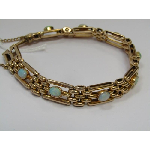 18 - FINE OPAL & GOLD BRACELET, 15ct yellow gold bracelet, set 8 well matched cabochon style opals, 7