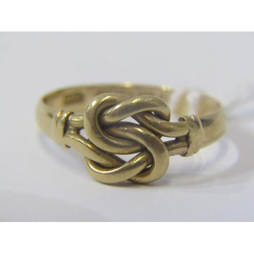 29 - 18ct GOLD KNOT RING, 18ct yellow gold knot ring, size P/Q, 4 grams