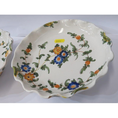 16 - ITALIAN POTTERY, Cantagalli foliate decorated bowl pair of matching comports & a pair of fluted cups... 