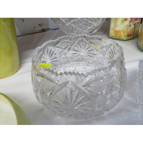 20 - CUT GLASS, 3 quality cut glass fruit bowls