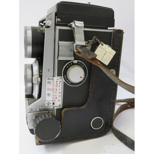 62 - PHOTOGRAPHY, Mamiya C3 professional camera with carrying case