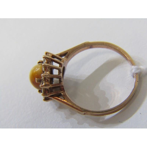 135 - 9ct YELLOW GOLD TIGER'S EYE RING, size L