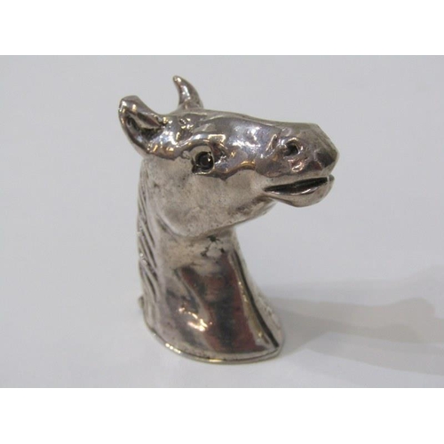 31 - SILVER NOVELTY HORSE HEAD VESTA CASE