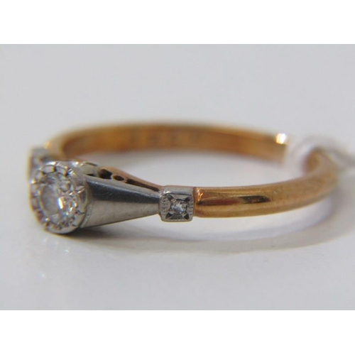 173 - SOLITAIRE DIAMOND RING, 18ct yellow gold ring set a solitaire round brilliant cut diamond of approx ... 