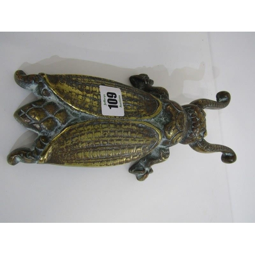 109 - VINTAGE BRASSWARE, a beetle shaped boot jack