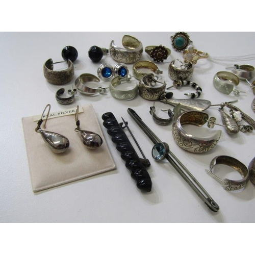 162 - EARRINGS, a large collection of silver & white metal earrings