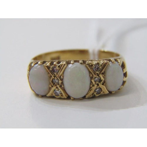 176 - 18ct YELLOW GOLD OPAL & DIAMOND RING, heavy weight 3 stone opal and diamond ring, graduated opals ea... 