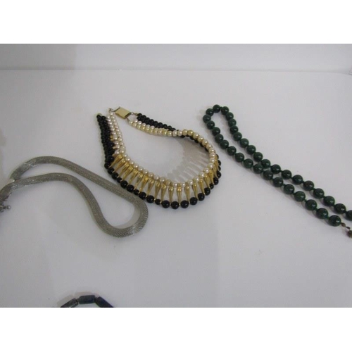 397A - COSTUME JEWELLERY, South American bead necklace, together with other beaded necklaces, choker style,... 