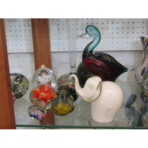 484 - PAPERWEIGHTS, collection of 12 assorted paperweights including elephant paperweight and Mdina, also ... 