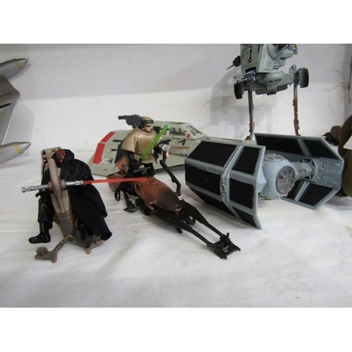 159 - STAR WARS, Kenner Star Wars space ships & vehicle & characters, all from original series modern era ... 