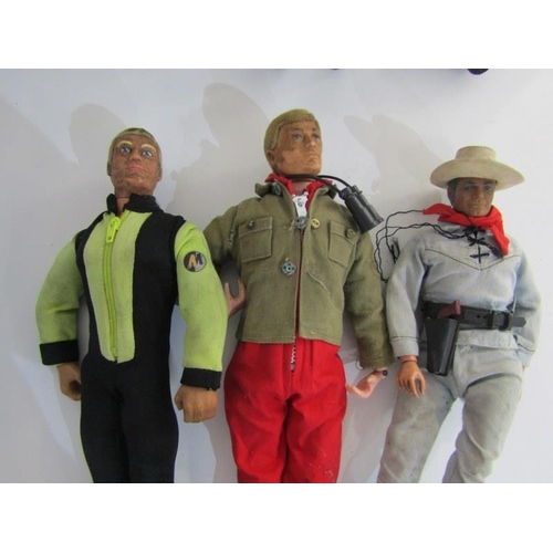 190 - VINTAGE ACTION MAN, box of 7 vintage Action Men, all in original clothing, accompanied with good box... 