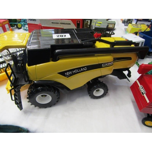 207 - QUALITY BRITAINS FARM TOYS, skiploader, combine harvester, Case 600, John Deere 100, Massey Ferguson... 