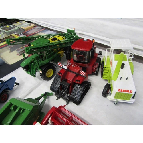 207 - QUALITY BRITAINS FARM TOYS, skiploader, combine harvester, Case 600, John Deere 100, Massey Ferguson... 