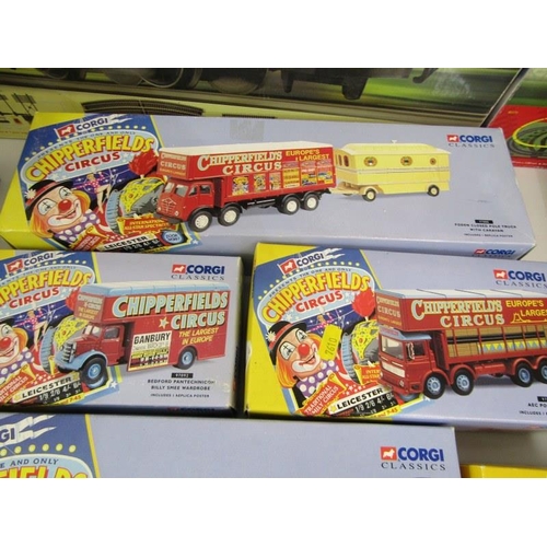 257 - CORGI CHIPPERFIELDS CIRCUS, 9 boxed Corgi Circus models; Foden closed pole truck with caravan, Bedfo... 