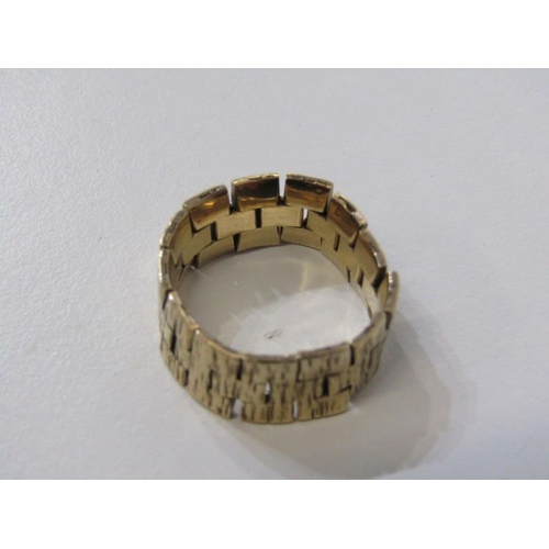 14 - GOLD ARTICULATED RING, 9ct yellow gold articulated ring, size O, 5.1 grams