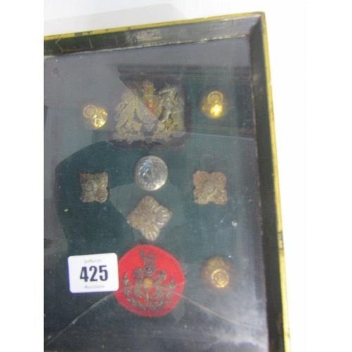 425 - MILITARIA, cased display of buttons and cloth lapel badges, together with a matchmakers box of assor... 