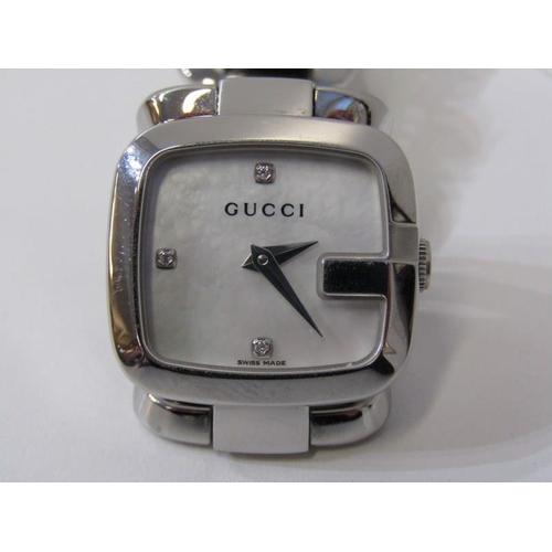 242 - GUCCI DRESS WATCH, a Gucci stainless steel ladies dress watch