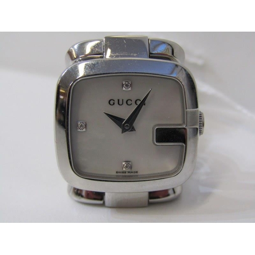 242 - GUCCI DRESS WATCH, a Gucci stainless steel ladies dress watch