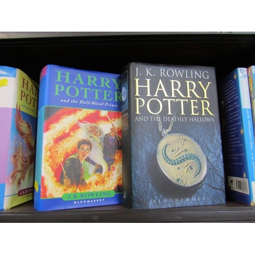 79 - HARRY POTTER, collection of 7 titles from series