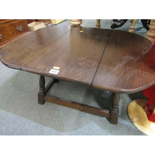 840 - OAK DROP LEAF OCCASIONAL TABLE