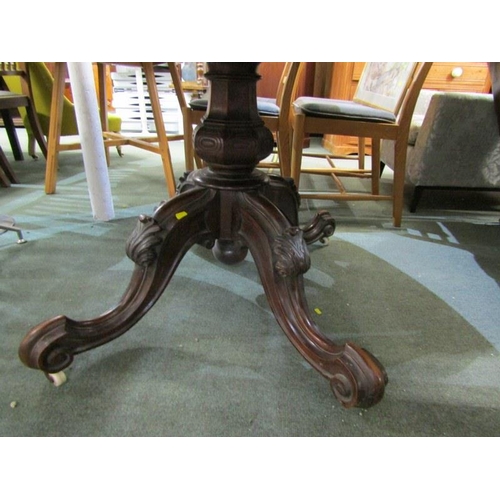 843 - VICTORIAN BURR WALNUT MARQUETRY OVAL DINING TABLE on 4 scroll legs