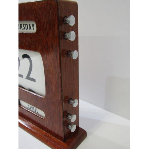 40 - VINTAGE STYLE PERPETUAL CALENDAR, vintage style table top calendar, 23cm height