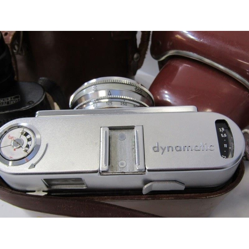 69 - PHOTOGRAPHY, Voigtlander dynamatic camera, with also leather cased Zeiss prismatic binoculars 8x30