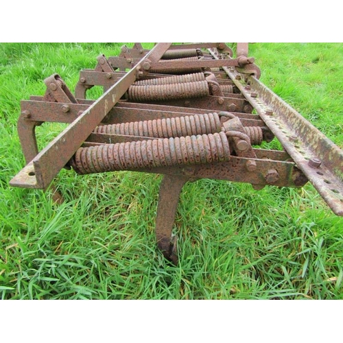 174 - Massey Ferguson 9 tine chisler