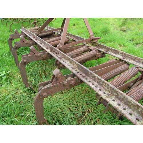 174 - Massey Ferguson 9 tine chisler