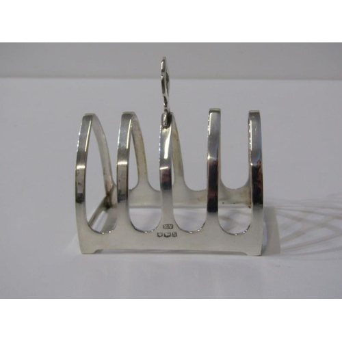 221 - SILVER TOAST RACKS, a pair of 4 section lancet designed toast racks, marked E Viner, Sheffield HM, 1... 