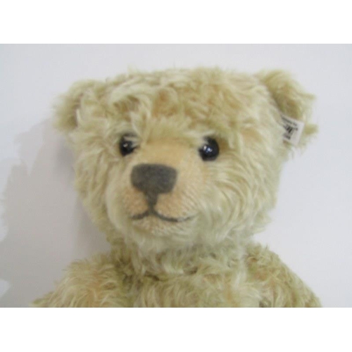 496 - STEIFF BEAR, Paul the growling bear in mohair, replica 1908, 46cm height, no 400513, with box and CO... 