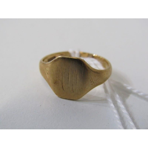 172 - SIGNET RING, 9ct yellow gold signet ring, size I/J, 2.3grms