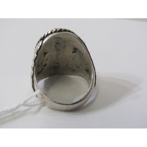 190 - NAVAJO RING, North American Navajo stone set silver ring, size R/S