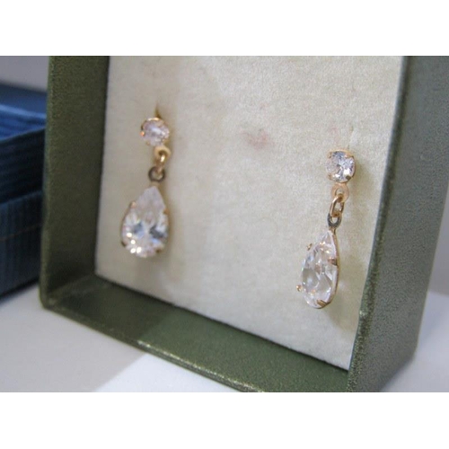 246 - 9ct GOLD EARRINGS, 4 pairs of assorted 9ct gold earrings, including pair of stud earrings with set c... 