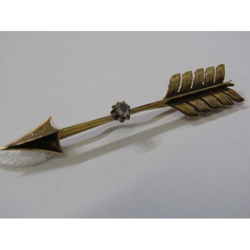 263 - ARROW BROOCH, yellow gold brooch in the form of an arrow, (tests as 14ct) set a diamond, 4 grams