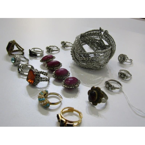 289 - COSTUME JEWELLERY, good collection of costume jewellery rings, approx. 14, stone set bracelet, 1 oth... 