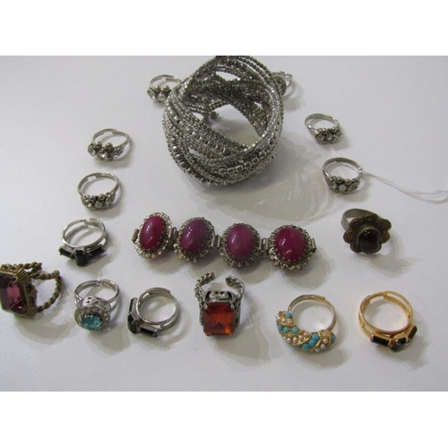 289 - COSTUME JEWELLERY, good collection of costume jewellery rings, approx. 14, stone set bracelet, 1 oth... 