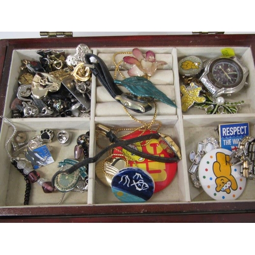 317 - COSTUME JEWELLERY, mirrored table top 3 drawer jewellery cabinet containing costume watches, bracele... 